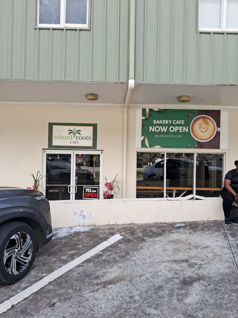 Island Roots Cafe at Pockwood Pond