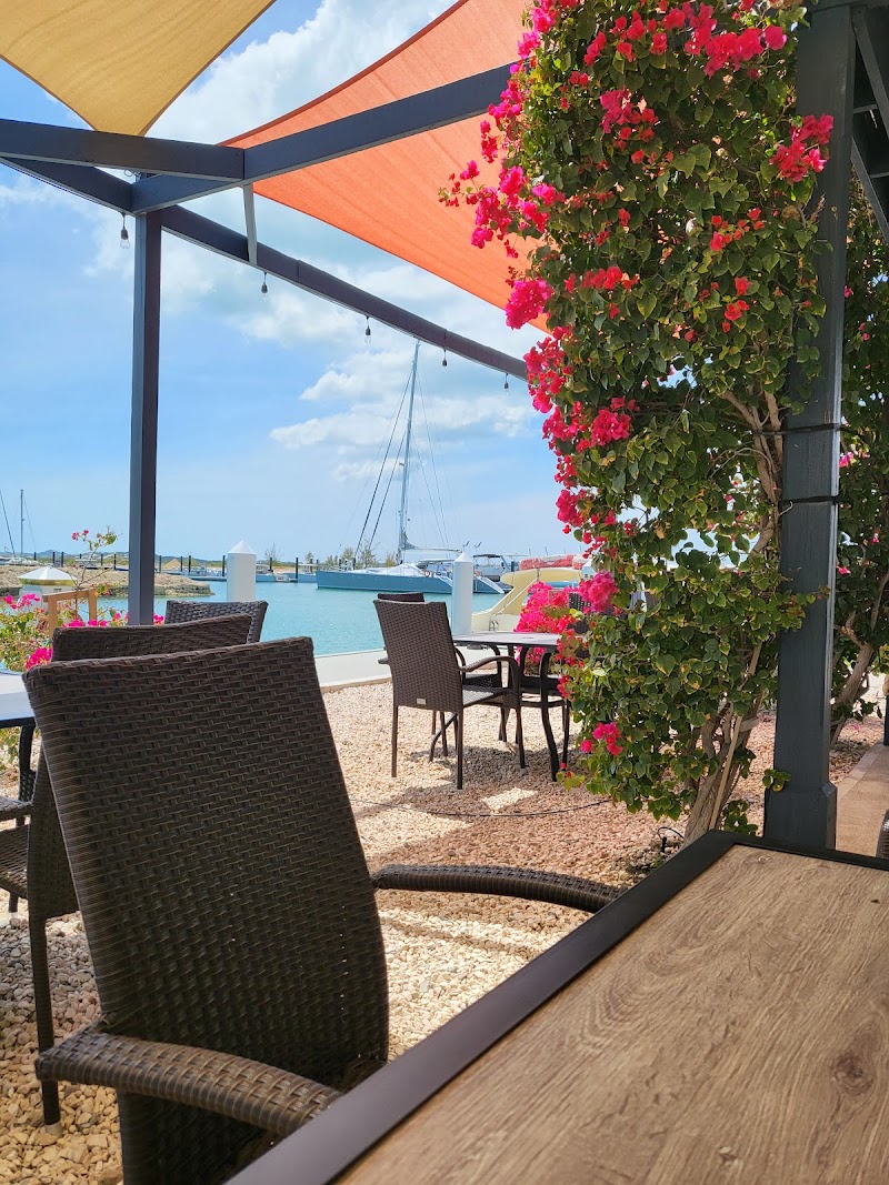Sail Shades TCI, Caribbean Restaurant and Bar